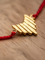 The meaningful and spiritual "Eagle" braided bracelet handmade by Leeloobird Jewelry in Bali