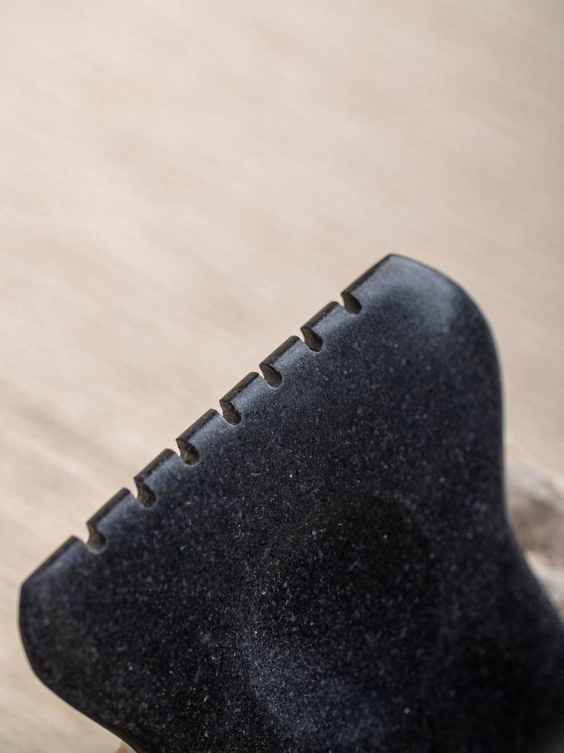 GUA SHA FACE MASSAGER